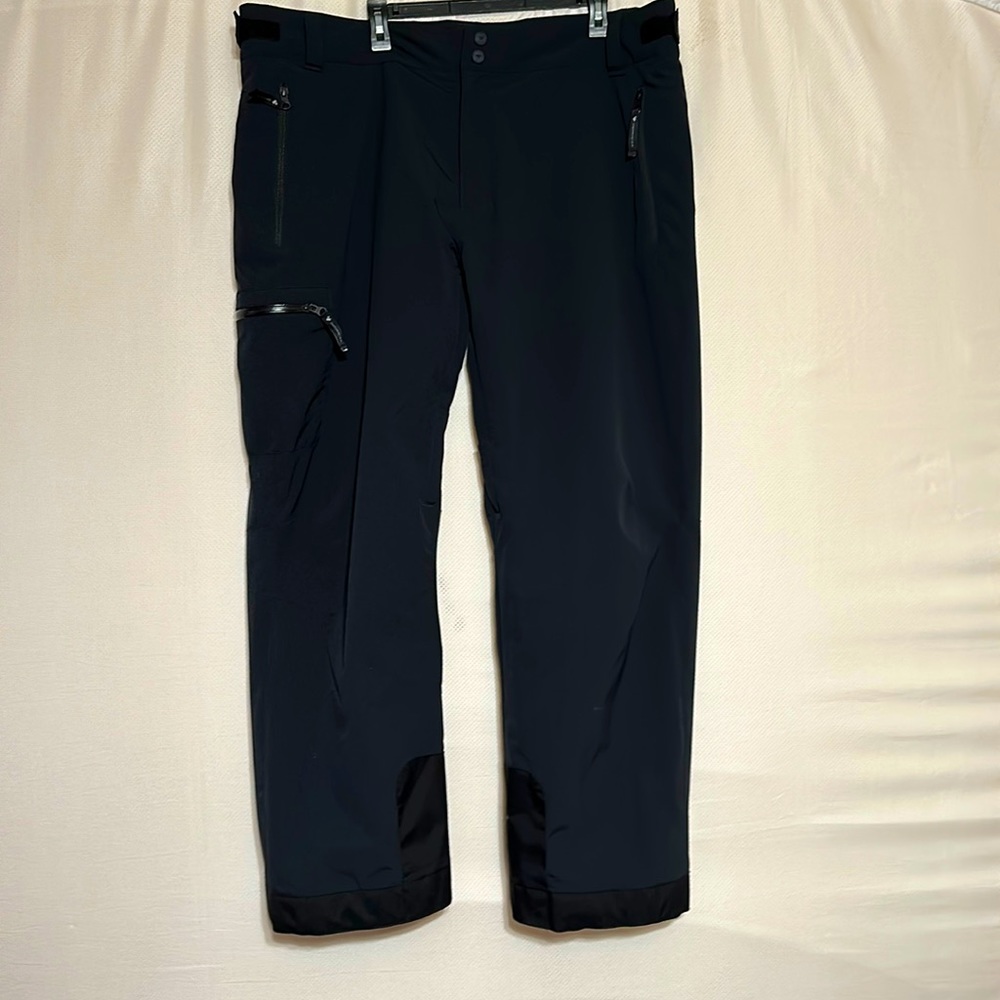Obermeyer ski/snowboard pants. Men’s 2XL. PERFECT condition!